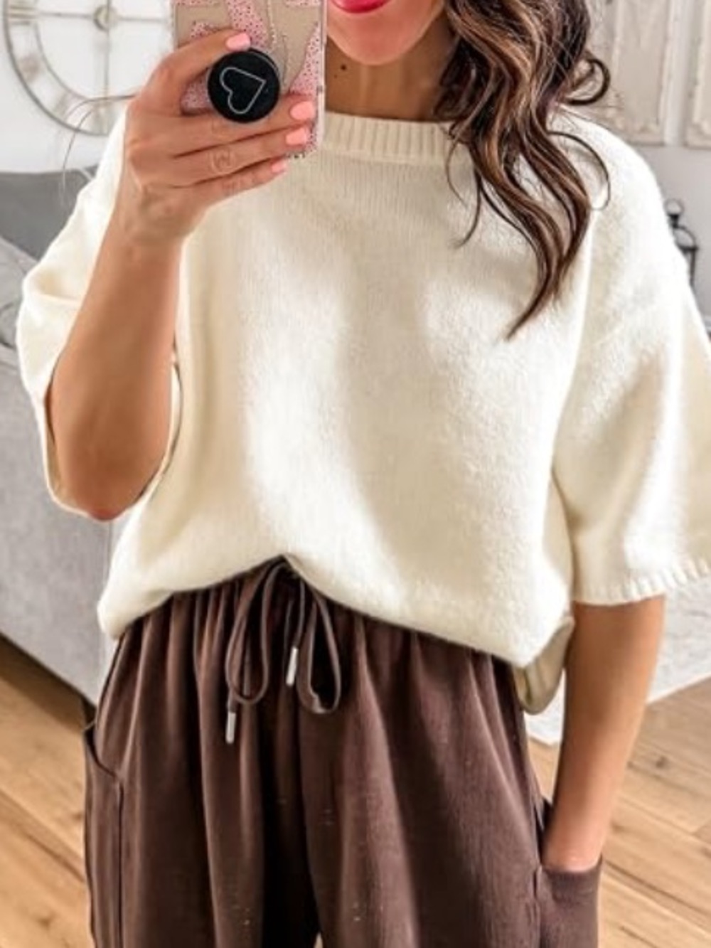 Women's Cream Short-Sleeve Crewneck Knit Sweater🚌